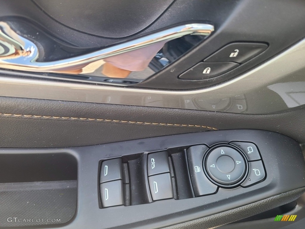 2020 Traverse LT - Graphite Metallic / Jet Black photo #5