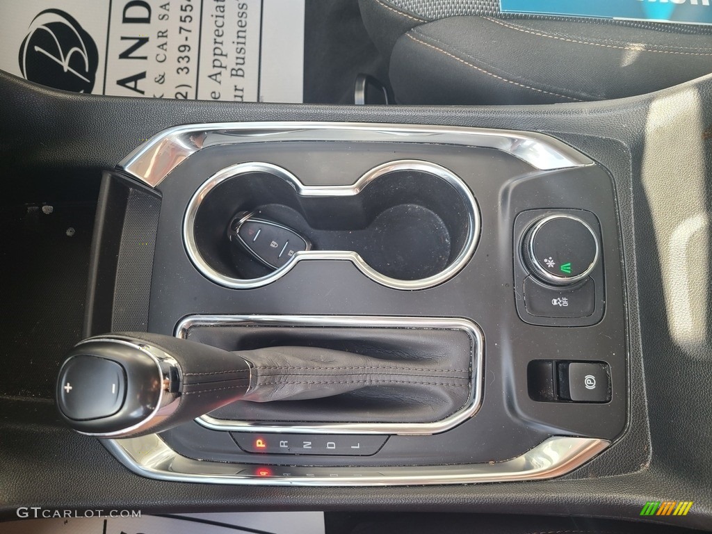 2020 Traverse LT - Graphite Metallic / Jet Black photo #25