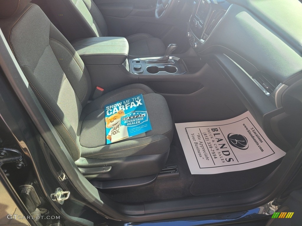 2020 Traverse LT - Graphite Metallic / Jet Black photo #47