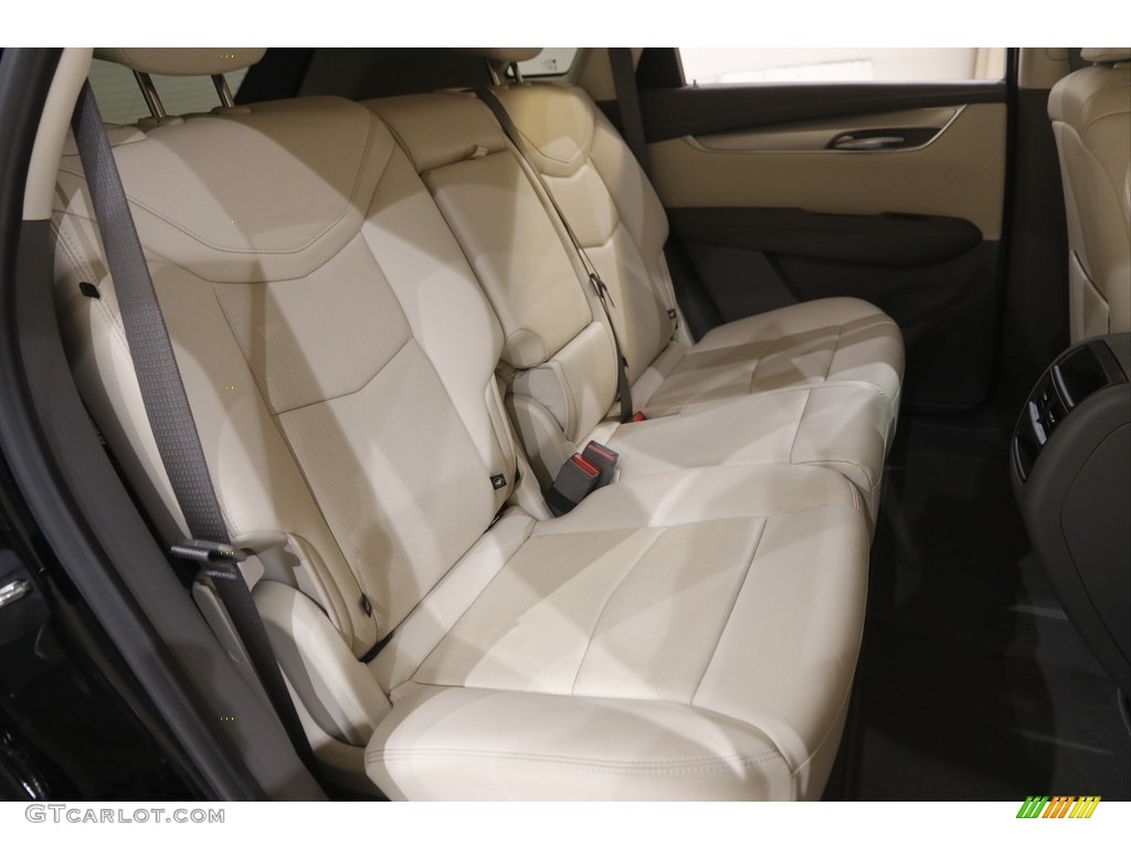 2021 Cadillac XT5 Premium Luxury AWD Rear Seat Photos