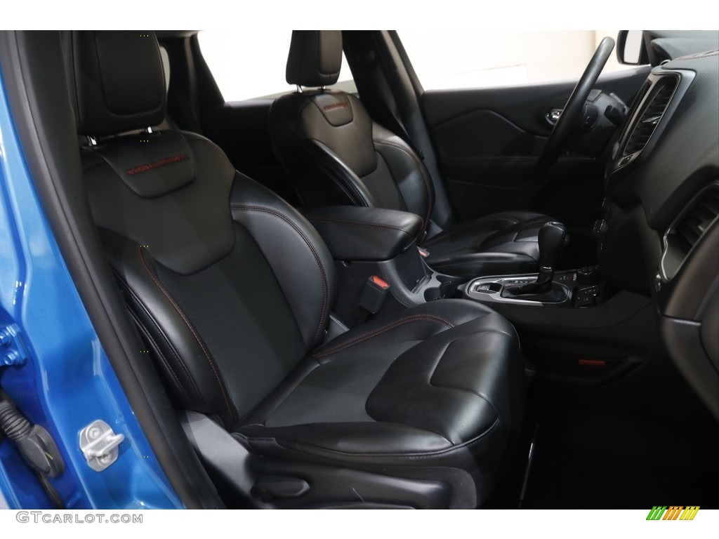 2020 Cherokee Trailhawk 4x4 - Hydro Blue Pearl / Black photo #17