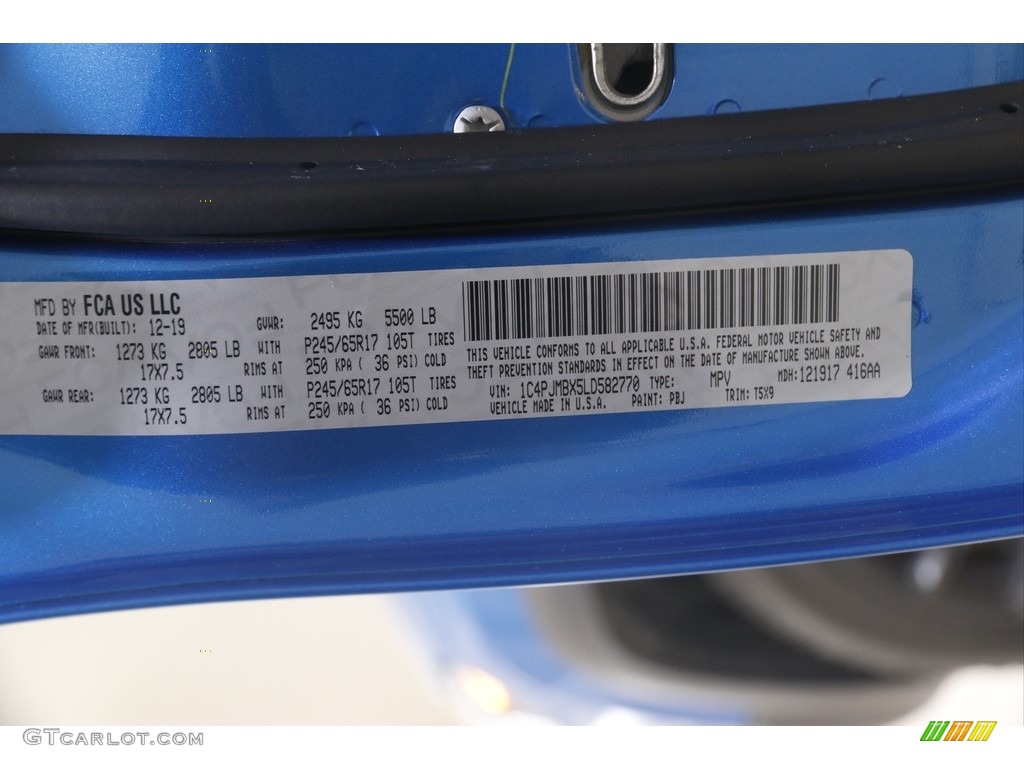 2020 Cherokee Trailhawk 4x4 - Hydro Blue Pearl / Black photo #23