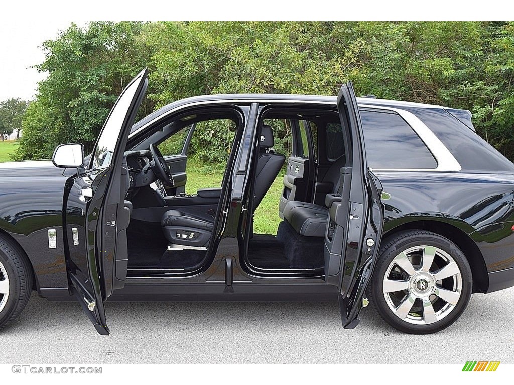 Black Interior 2020 Rolls-Royce Cullinan Standard Cullinan Model Photo #145021967