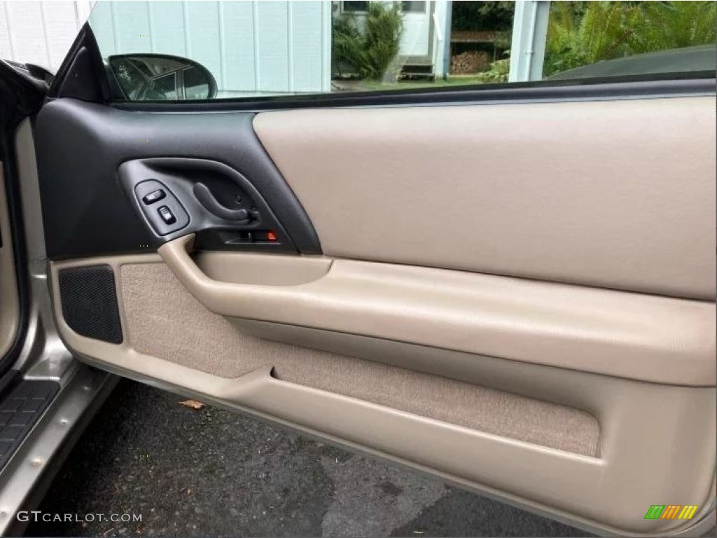 2000 Chevrolet Camaro Z28 SS Coupe Neutral Door Panel Photo #145023026