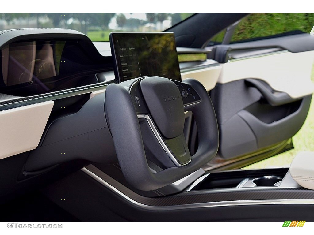 2021 Tesla Model S Plaid AWD Black/White Steering Wheel Photo #145023140