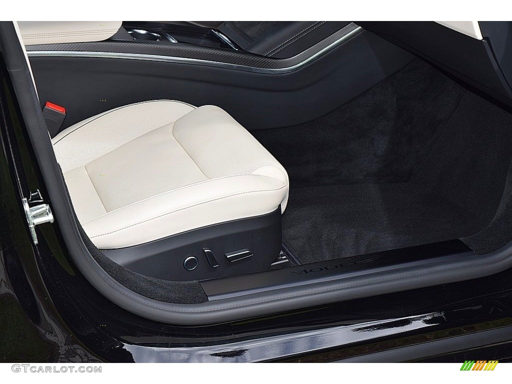 2021 Tesla Model S Plaid AWD Front Seat Photo #145023293