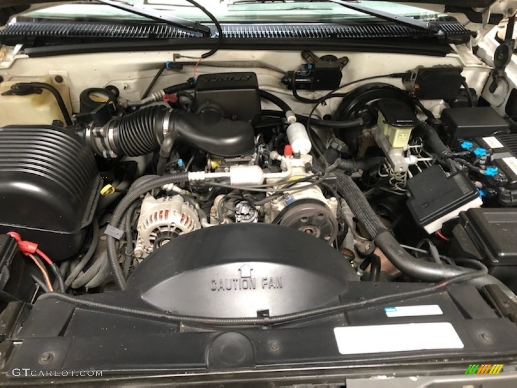 1997 Chevrolet C/K C1500 Extended Cab Engine Photos