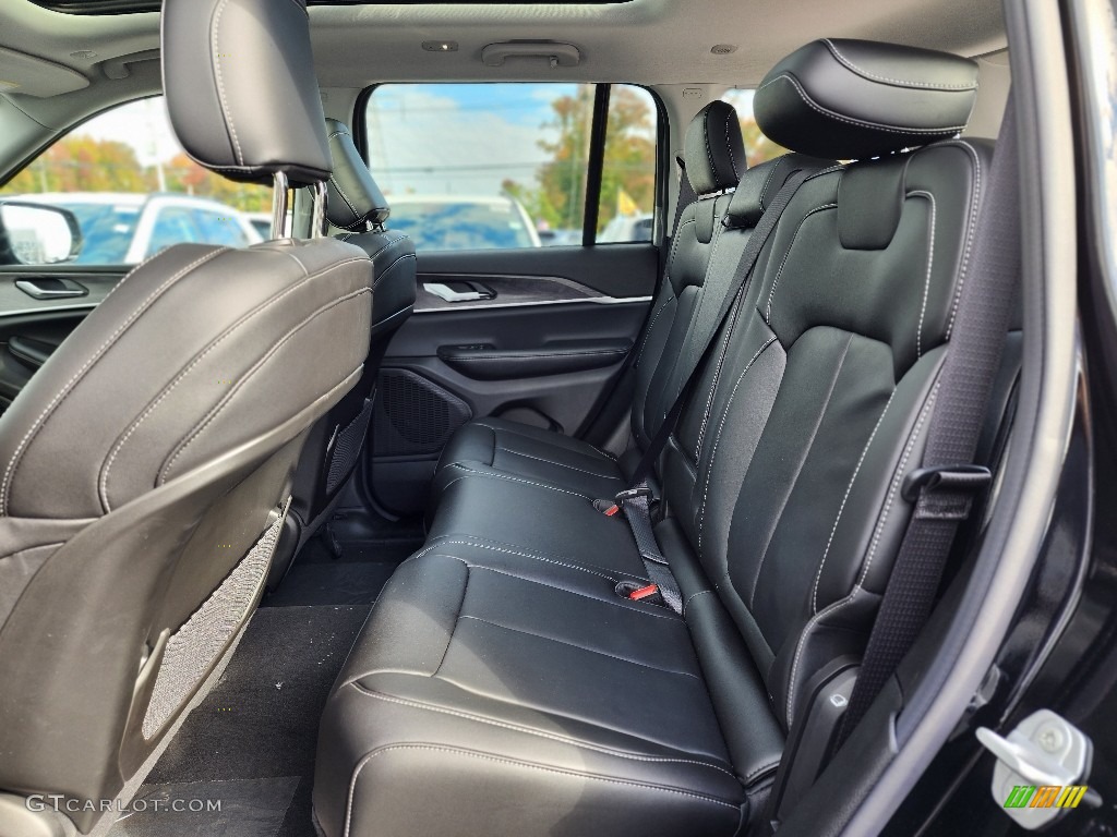 2023 Jeep Grand Cherokee Limited 4x4 Rear Seat Photo #145025030