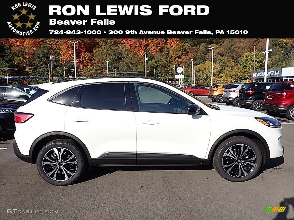 2022 Escape SE 4WD - Star White Metallic / Sandstone photo #1