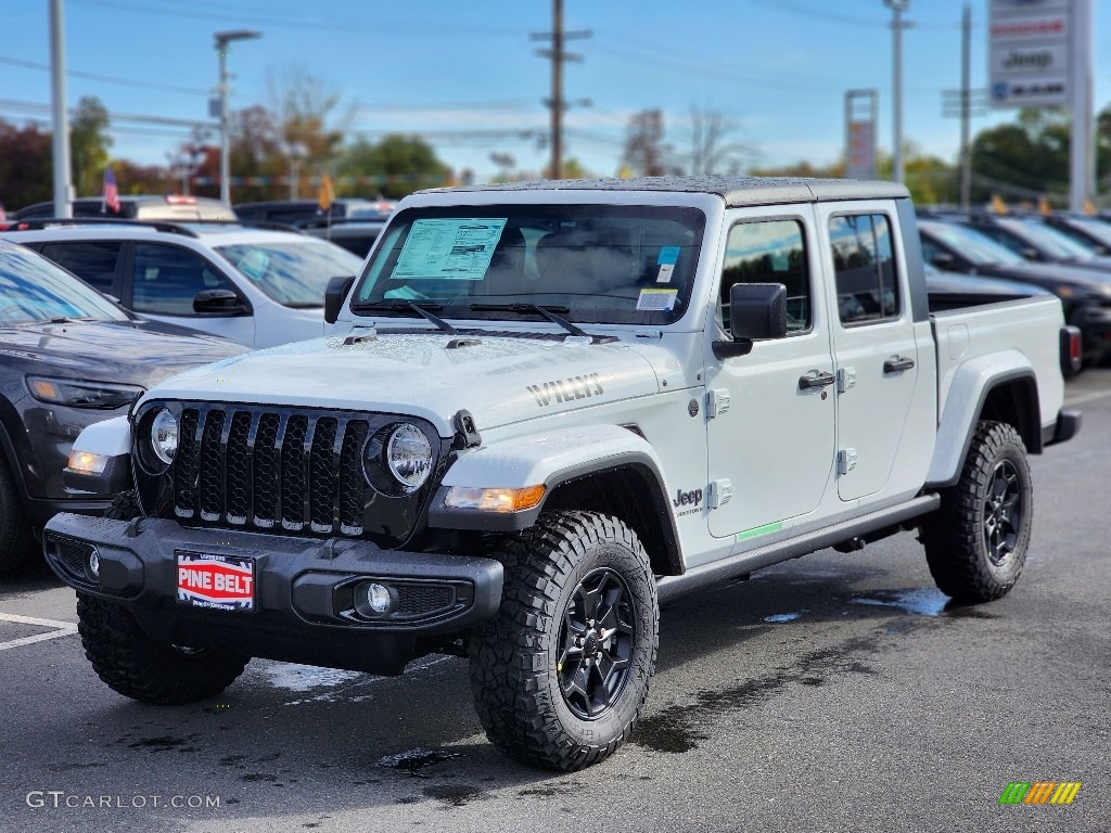 Bright White Jeep Gladiator