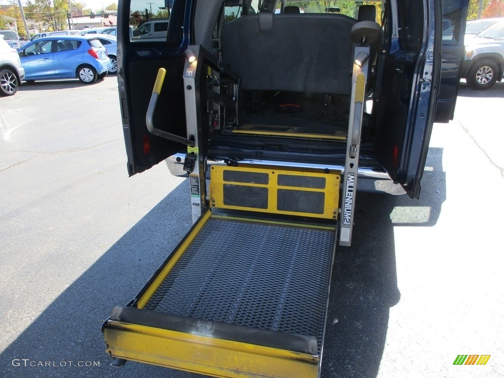 2009 E Series Van E350 Super Duty XL Extended Passenger - Dark Blue Pearl / Medium Flint photo #19