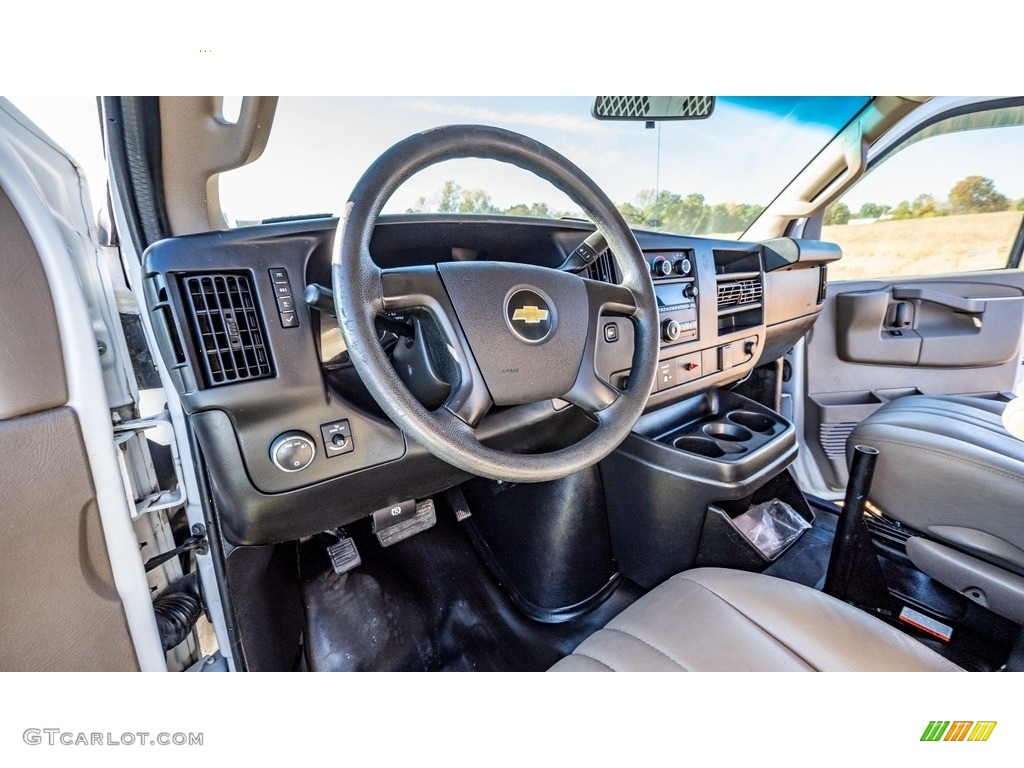 Neutral Interior 2016 Chevrolet Express 2500 Cargo WT Photo #145028696