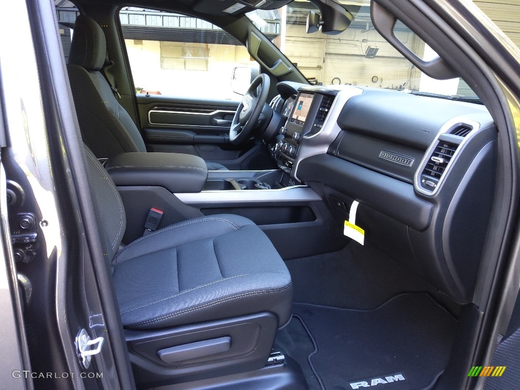 2022 1500 Big Horn Crew Cab 4x4 - Granite Crystal Metallic / Black photo #16