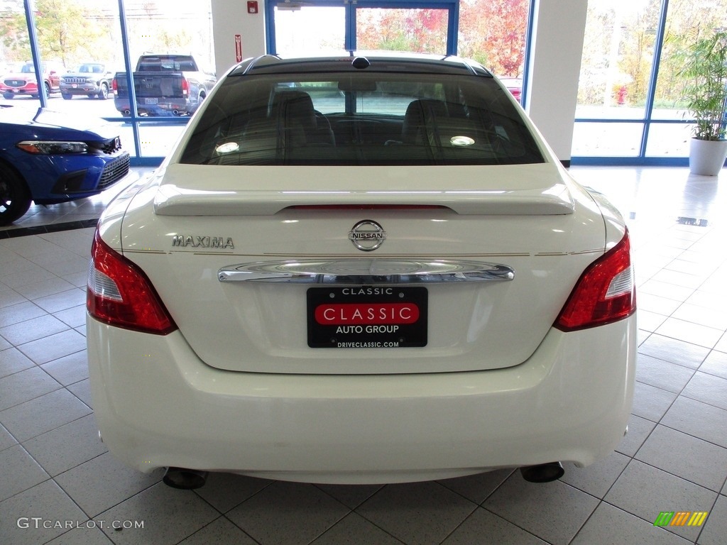 2009 Maxima 3.5 SV Premium - Winter Frost White / Caffe Latte photo #8
