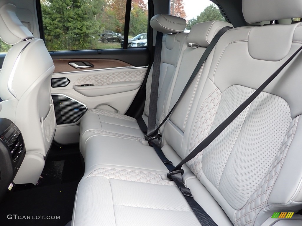 2022 Jeep Grand Cherokee Summit 4XE Hybrid Rear Seat Photo #145030939