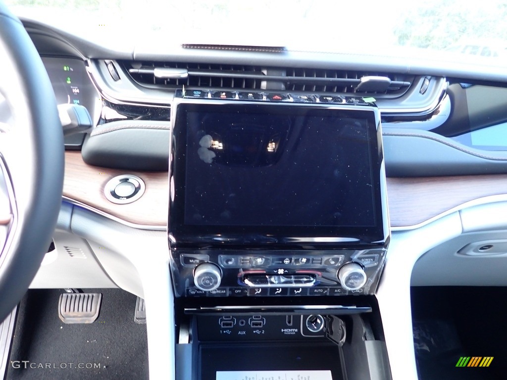 2022 Jeep Grand Cherokee Summit 4XE Hybrid Controls Photo #145030999
