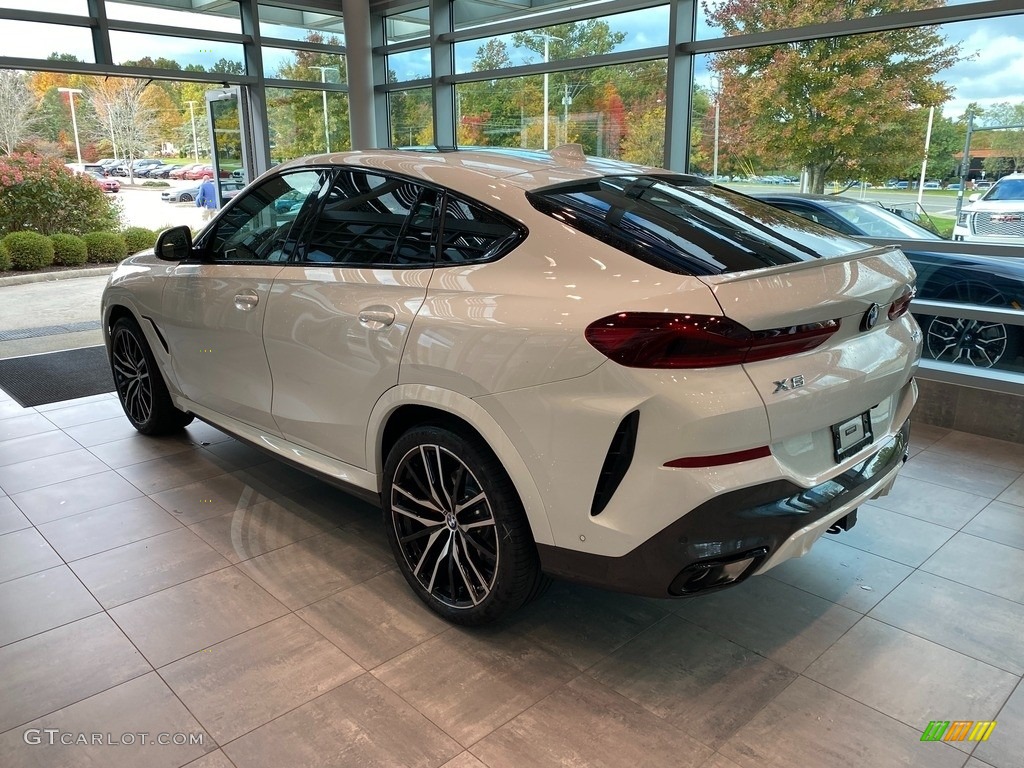 2023 X6 xDrive40i - Alpine White / Cognac photo #2