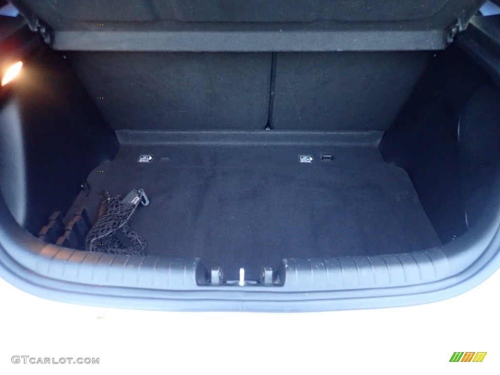 2020 Hyundai Veloster N Trunk Photos