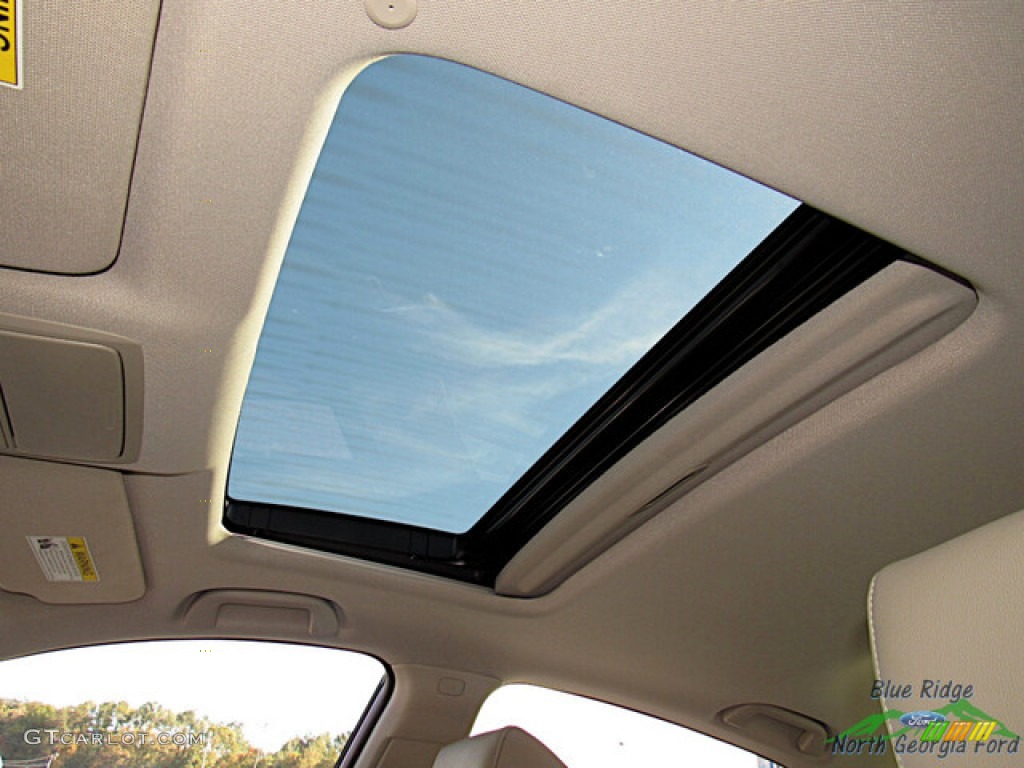 2019 Accord Touring Sedan - San Marino Red / Ivory photo #28