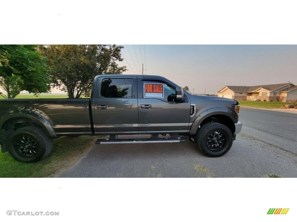 2018 F350 Super Duty Lariat Crew Cab 4x4 - Magnetic / Black photo #1