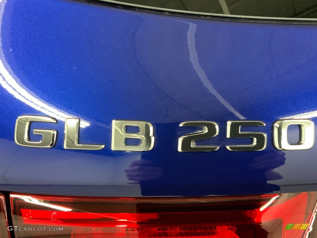 2020 GLB 250 4Matic - Galaxy Blue Metallic / Black photo #11