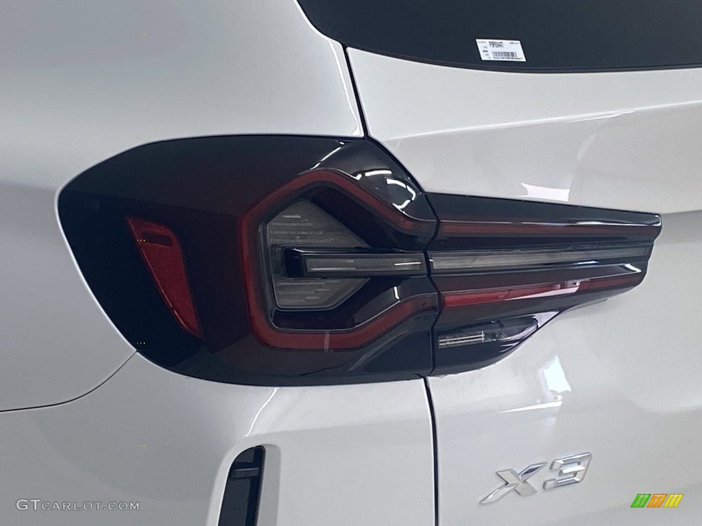 2023 X3 sDrive30i - Mineral White Metallic / Cognac photo #6