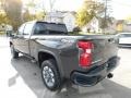 2022 Greenstone Metallic Chevrolet Silverado 2500HD Custom Crew Cab 4x4  photo #10