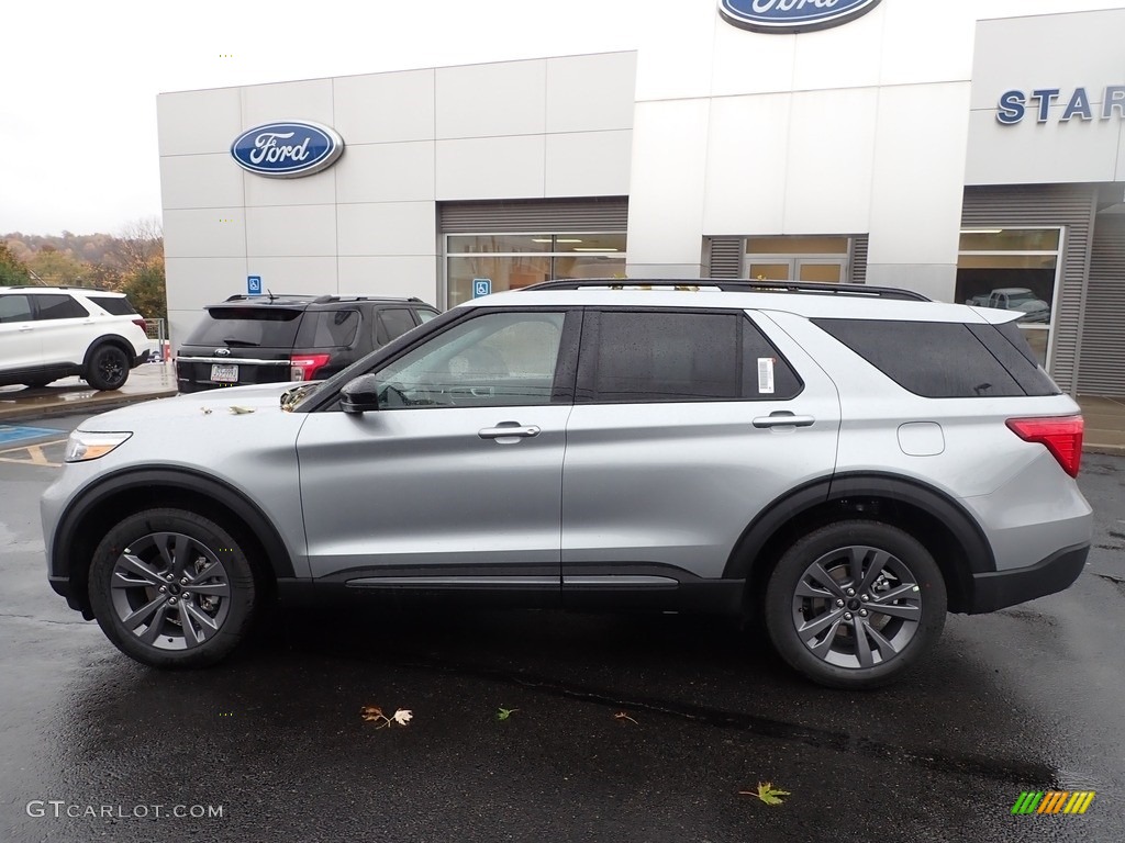 Iconic Silver Metallic 2022 Ford Explorer XLT 4WD Exterior Photo #145048741