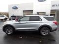 Iconic Silver Metallic 2022 Ford Explorer XLT 4WD Exterior