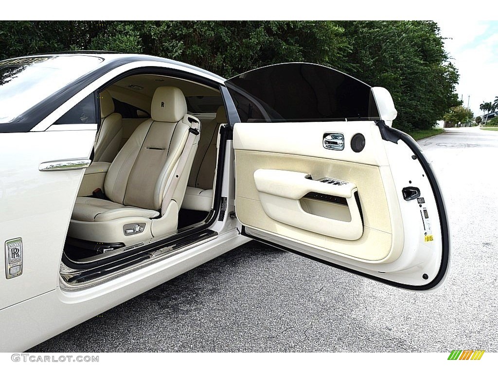 2014 Rolls-Royce Wraith Standard Wraith Model Creme Light Door Panel Photo #145050346