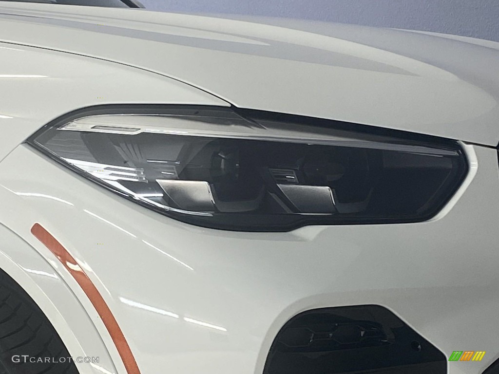 2023 X5 sDrive40i - Alpine White / Black photo #4