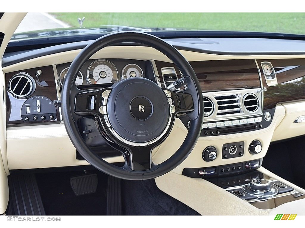 2014 Rolls-Royce Wraith Standard Wraith Model Steering Wheel Photos