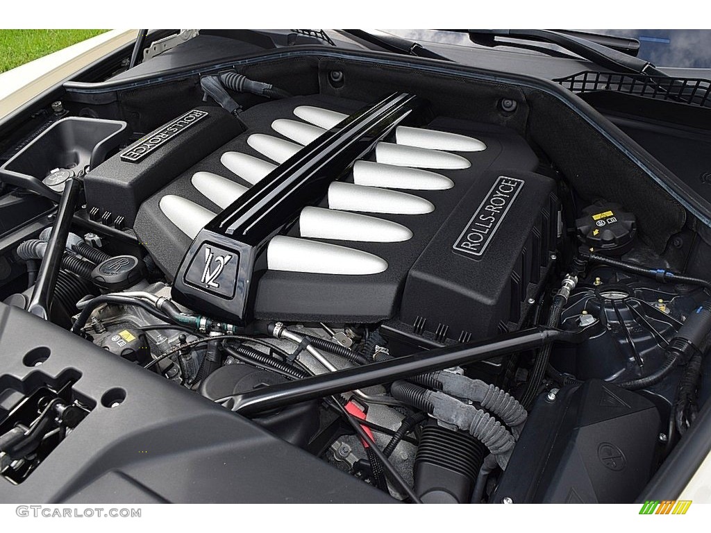 2014 Rolls-Royce Wraith Standard Wraith Model Engine Photos