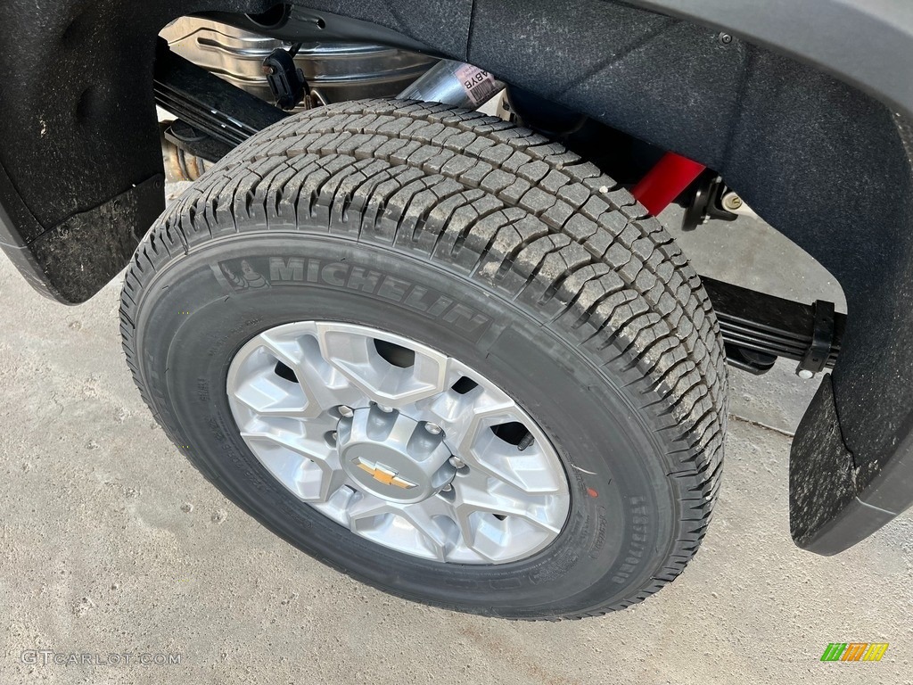 2022 Chevrolet Silverado 2500HD LT Crew Cab 4x4 Wheel Photos
