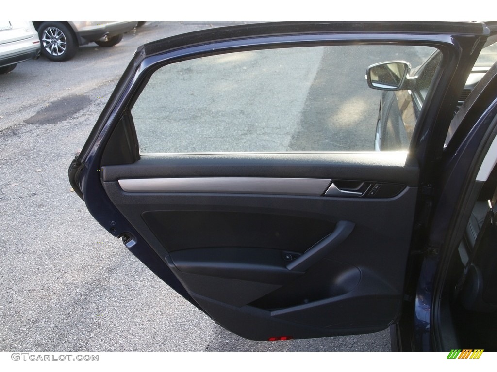 2014 Volkswagen Passat 1.8T SE Titan Black Door Panel Photo #145054453