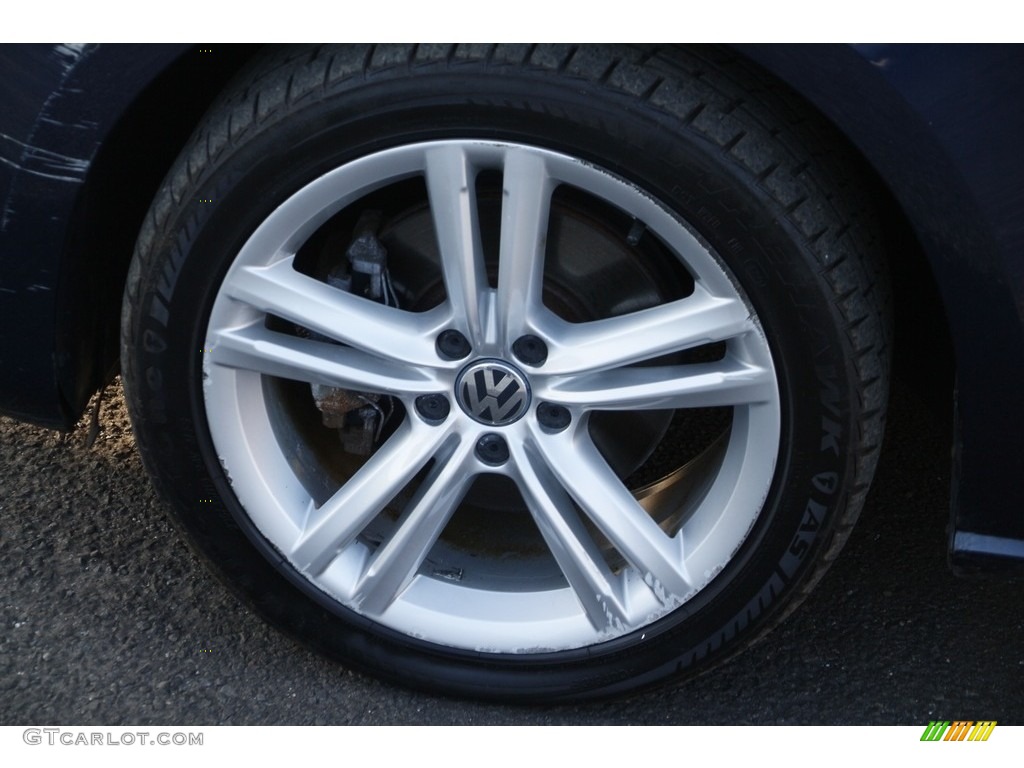 2014 Volkswagen Passat 1.8T SE Wheel Photo #145054585