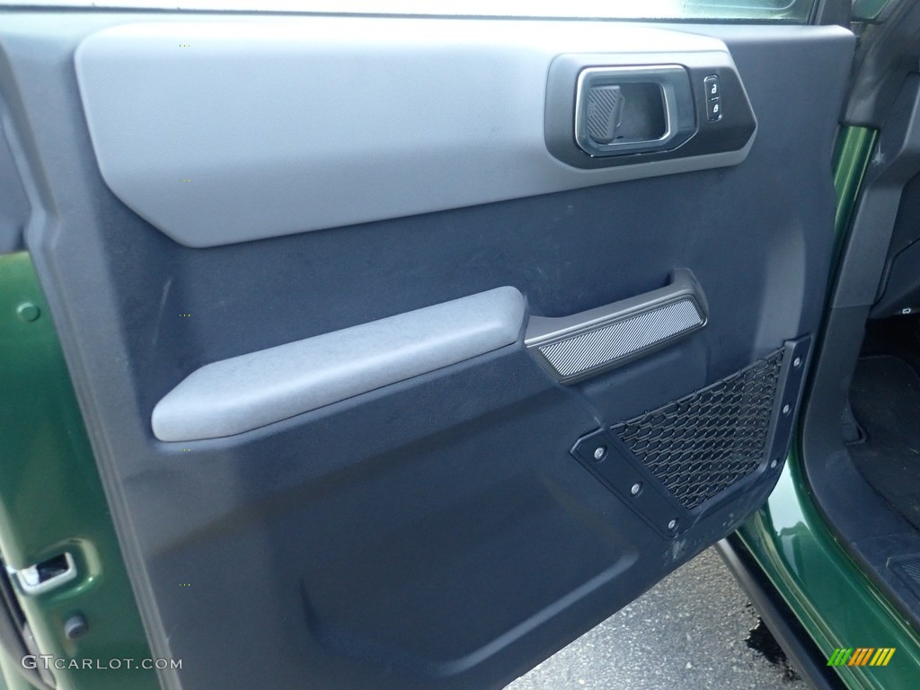 2022 Ford Bronco Black Diamond 4x4 4-Door Door Panel Photos