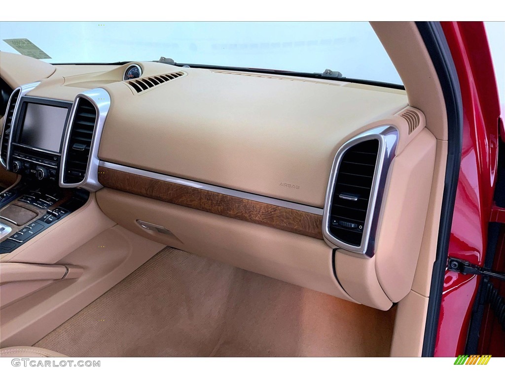 2013 Porsche Cayenne Standard Cayenne Model Dashboard Photos
