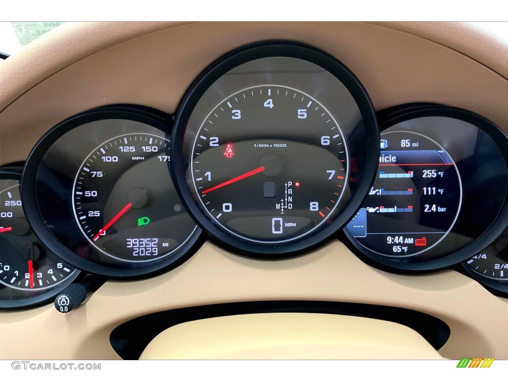 2013 Porsche Cayenne Standard Cayenne Model Gauges Photos