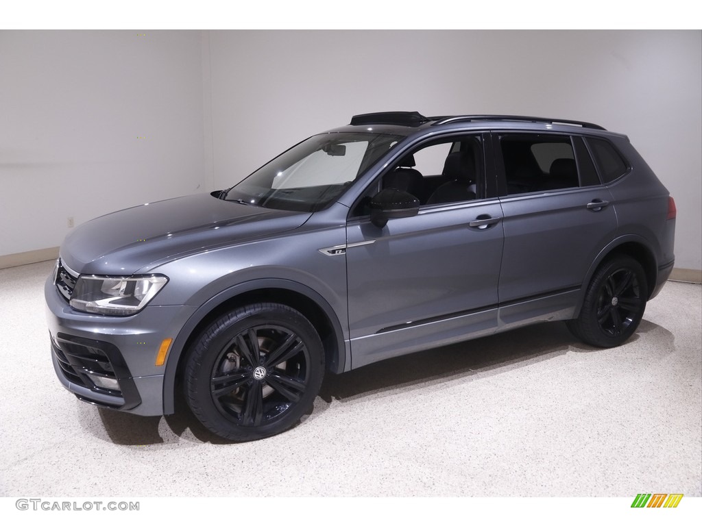 2019 Volkswagen Tiguan SEL R-Line 4MOTION Exterior Photos