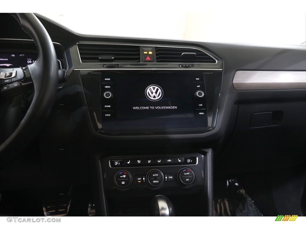 2019 Volkswagen Tiguan SEL R-Line 4MOTION Controls Photo #145056427