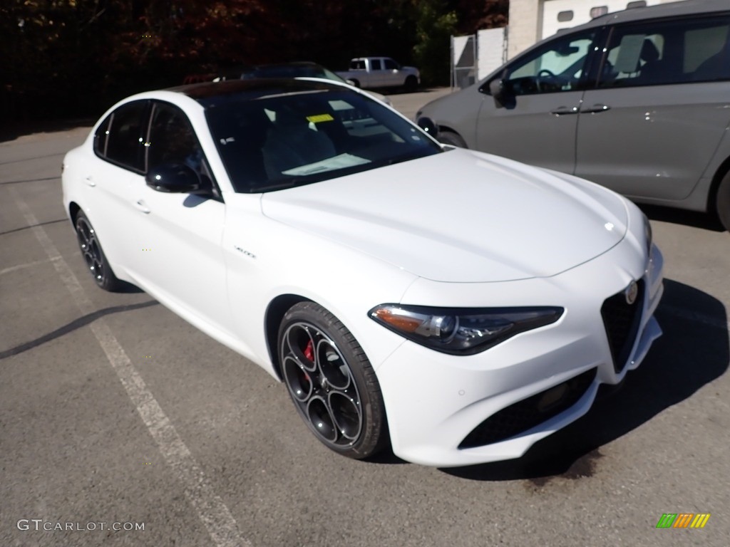 Alfa White 2022 Alfa Romeo Giulia Veloce AWD Exterior Photo #145059623