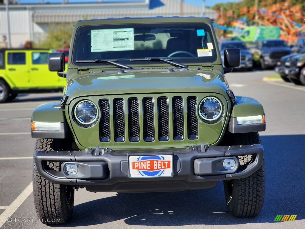 2023 Wrangler Freedom Edition 4x4 - Sarge Green / Black photo #2