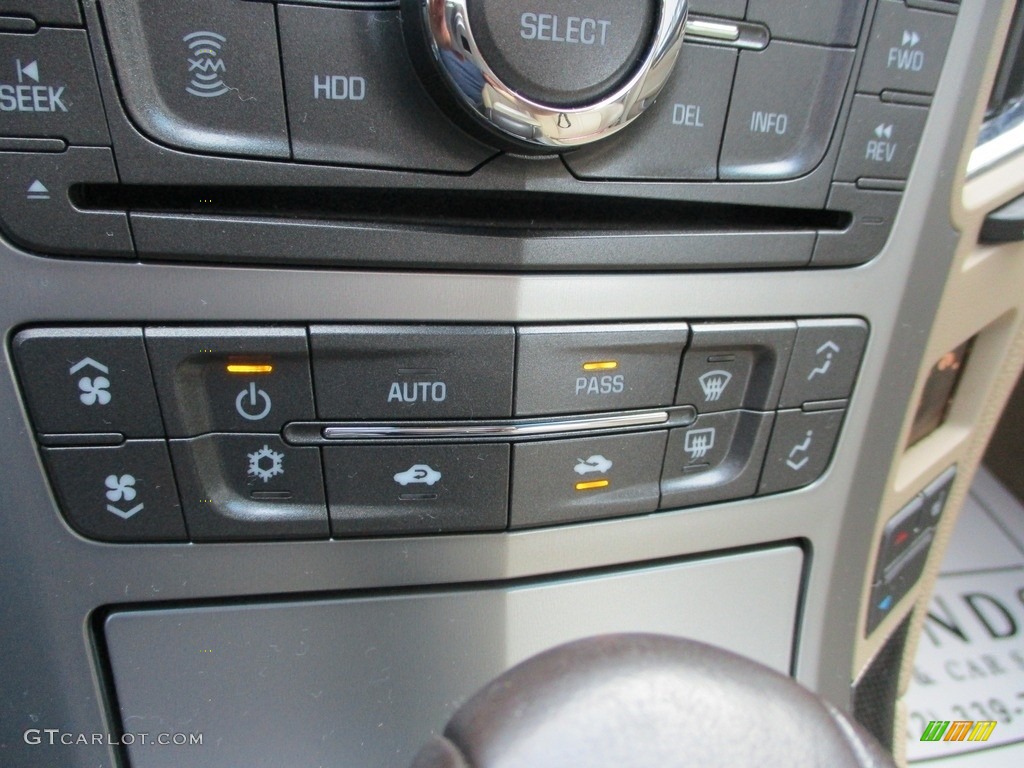 2013 Cadillac CTS 4 3.6 AWD Sedan Controls Photos