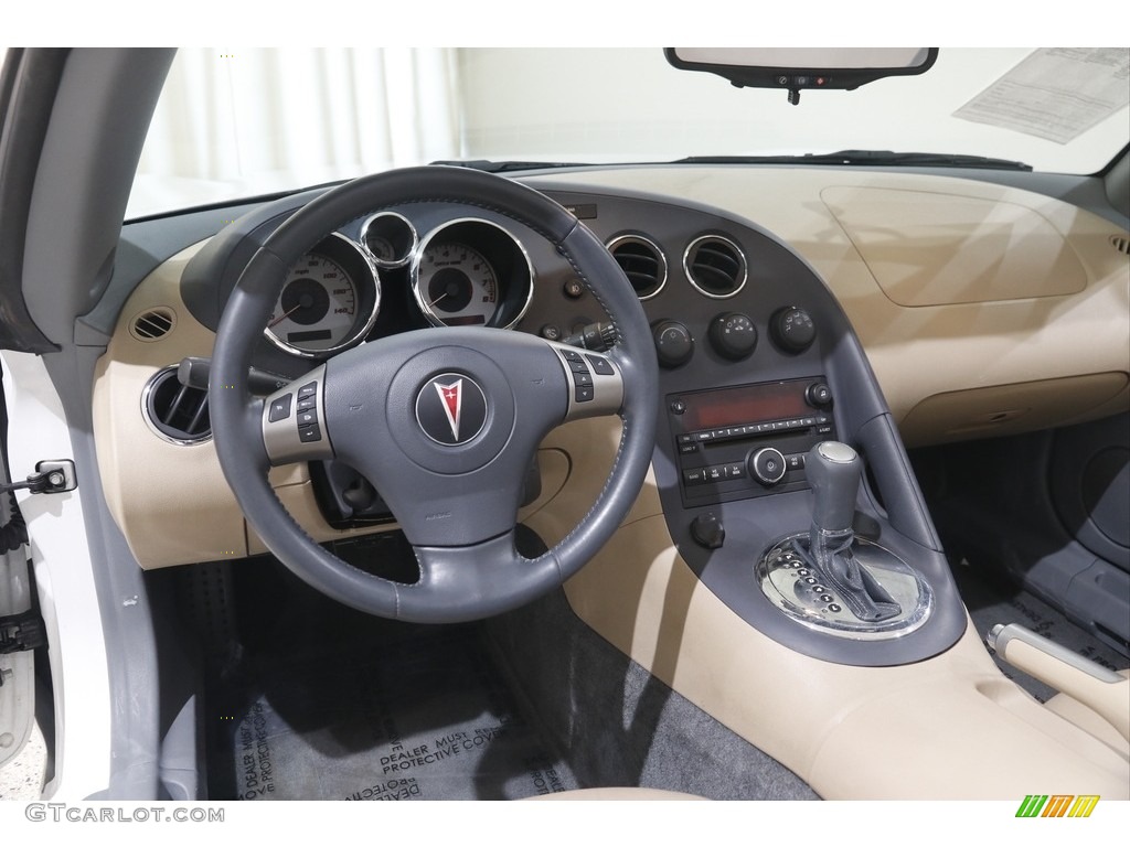 2007 Pontiac Solstice Roadster Dashboard Photos