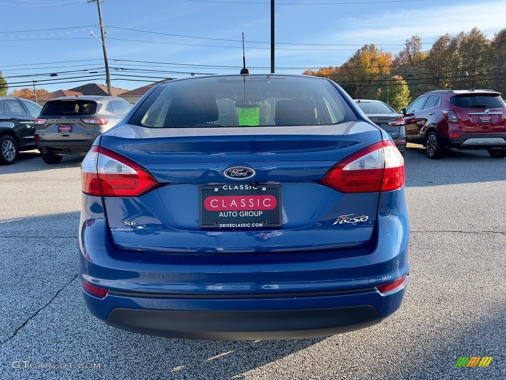 2019 Fiesta SE Sedan - Lightning Blue / Charcoal Black photo #4