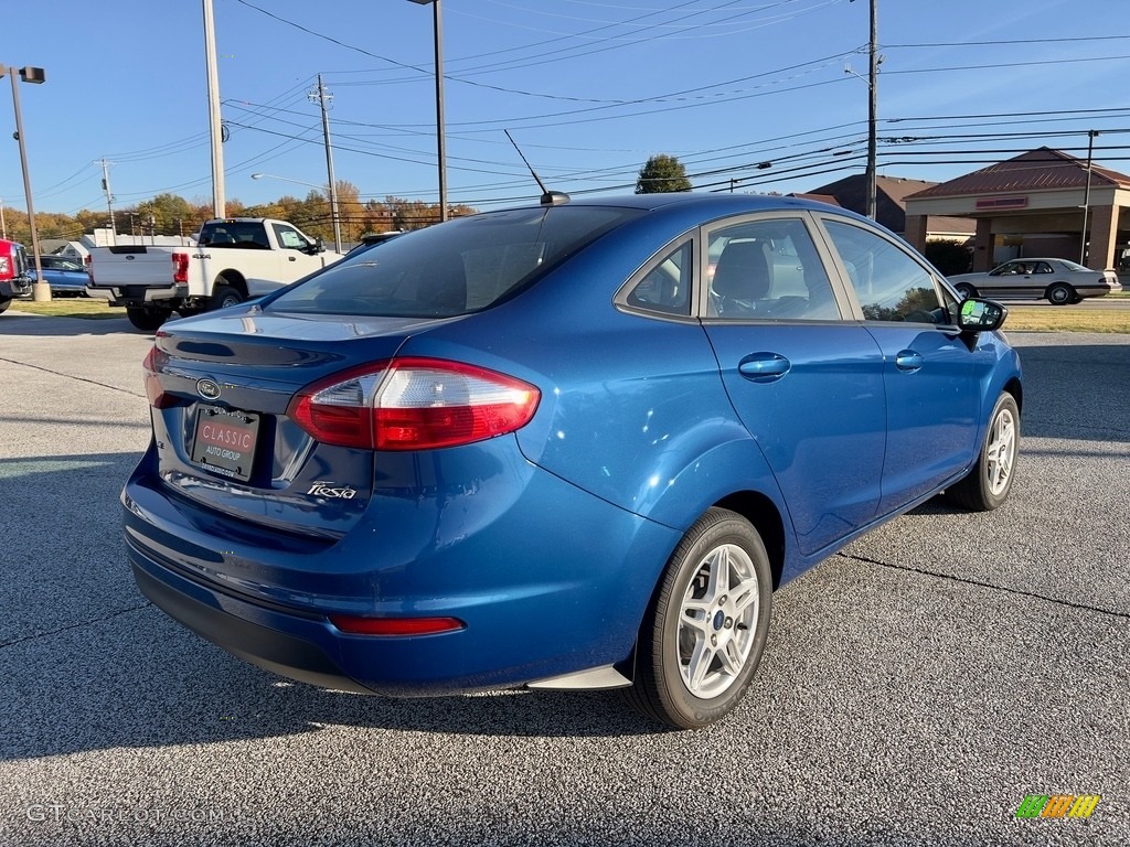 2019 Fiesta SE Sedan - Lightning Blue / Charcoal Black photo #5