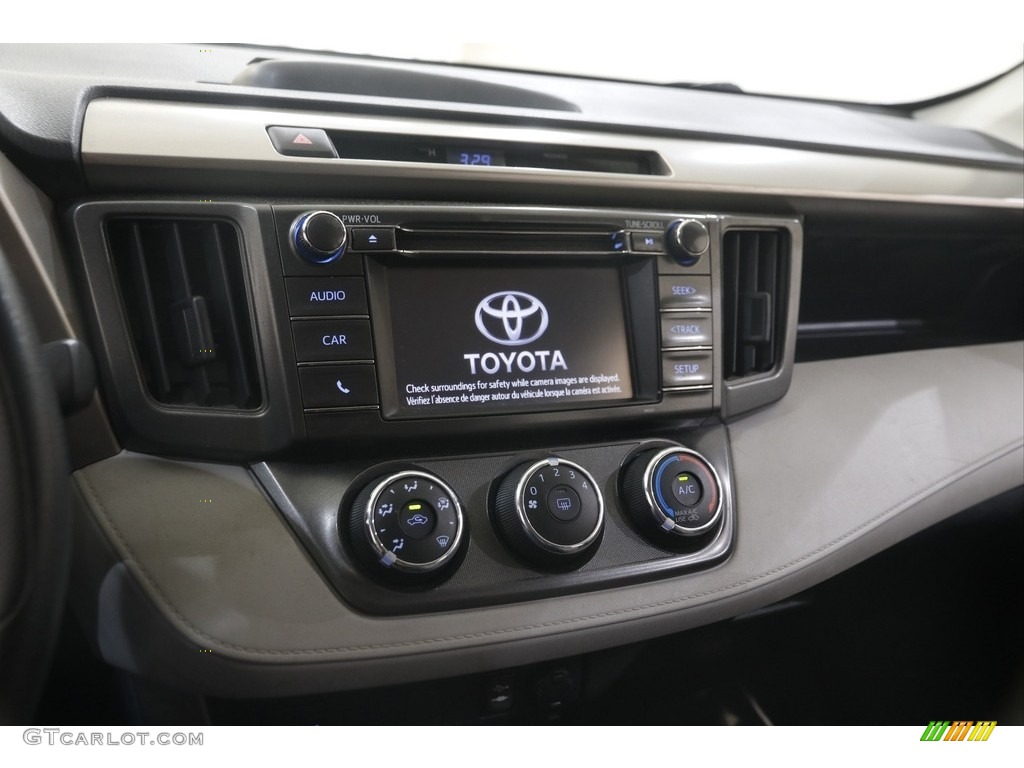 2015 RAV4 LE - Classic Silver Metallic / Ash photo #9