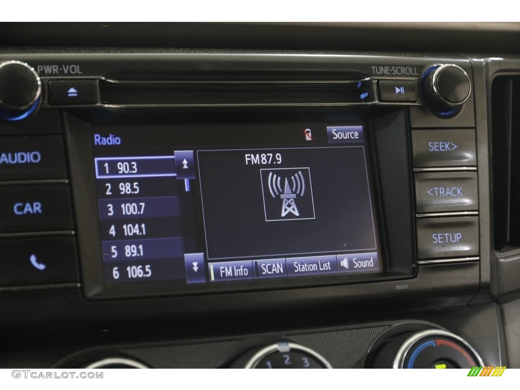 2015 RAV4 LE - Classic Silver Metallic / Ash photo #10