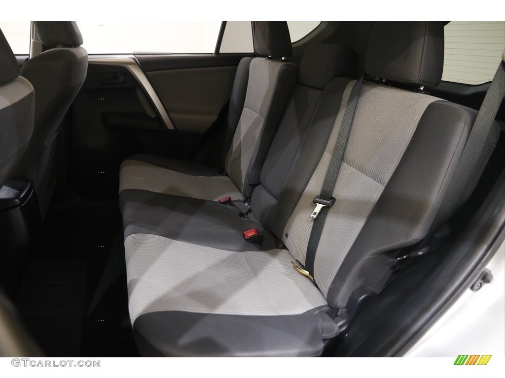 2015 RAV4 LE - Classic Silver Metallic / Ash photo #17